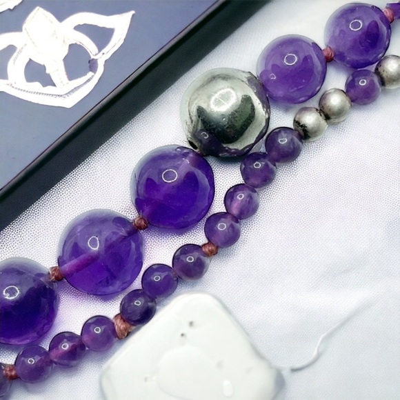 Vintage Amethyst Bead Beaded Sterling Silver Handknotted Necklace from 1940’s - Picture 7 of 7